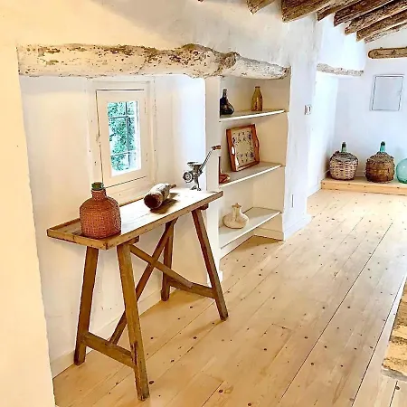 Astarte House Up Holiday home